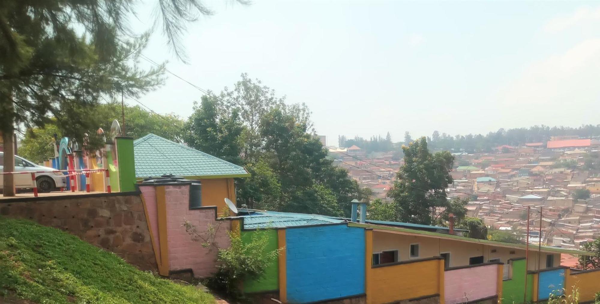 Colours Club And Spa Kigali Esterno foto