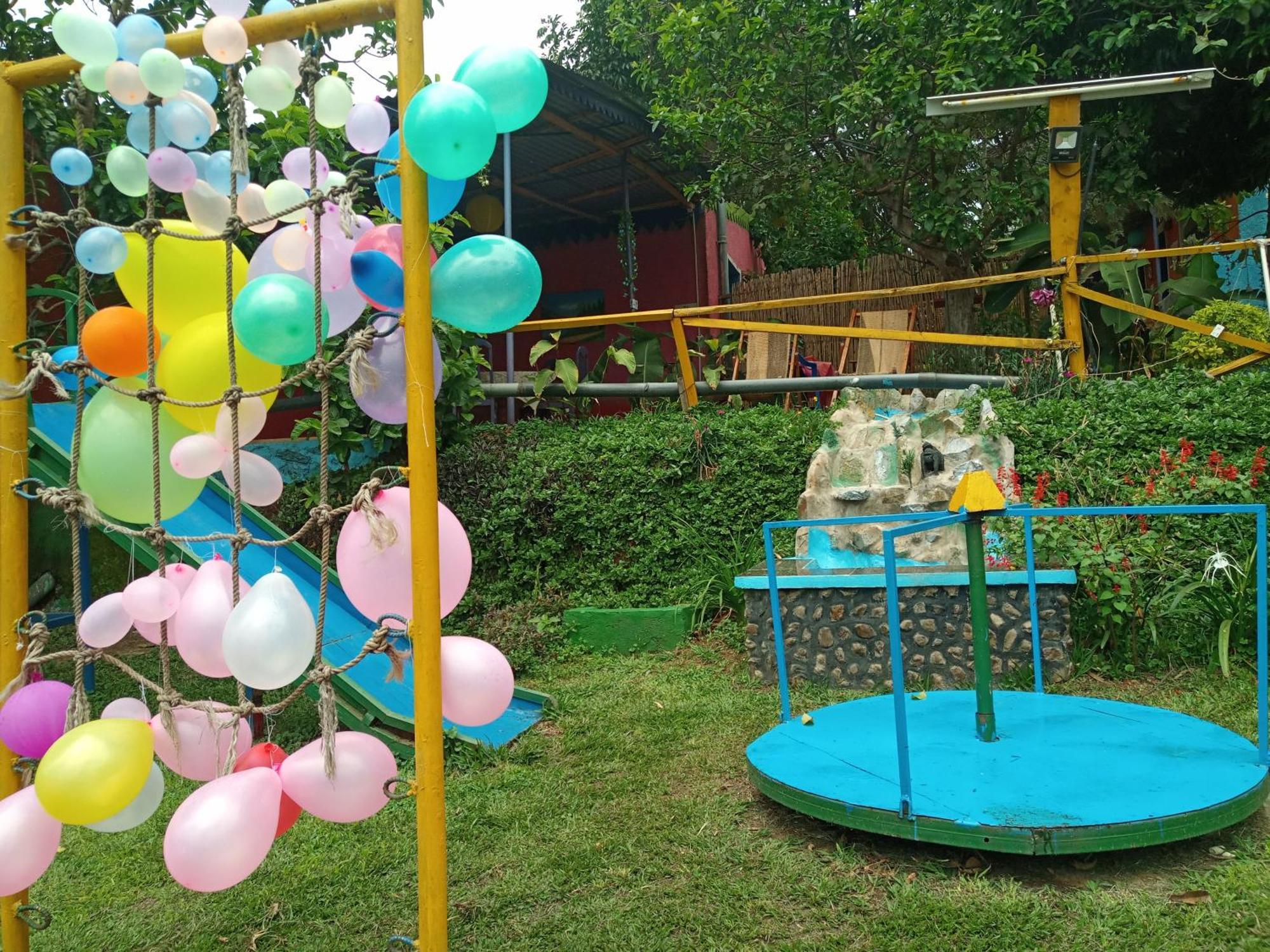 Colours Club And Spa Kigali Esterno foto