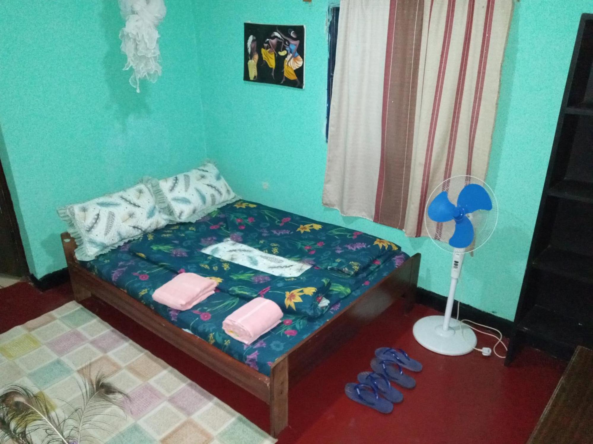 Colours Club And Spa Kigali Esterno foto